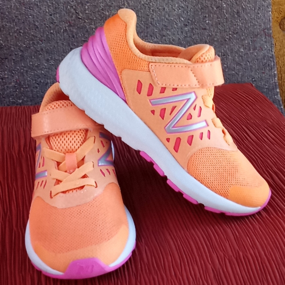 New Balance sneakers BNWT